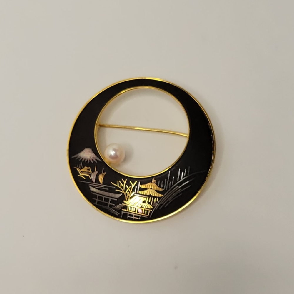 ▪︎Like New! Amita Brooch